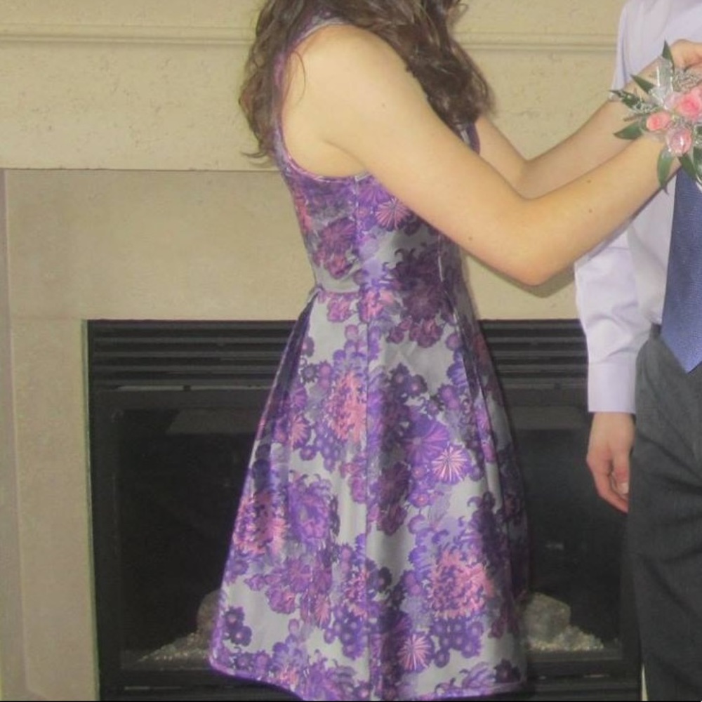 Short dress