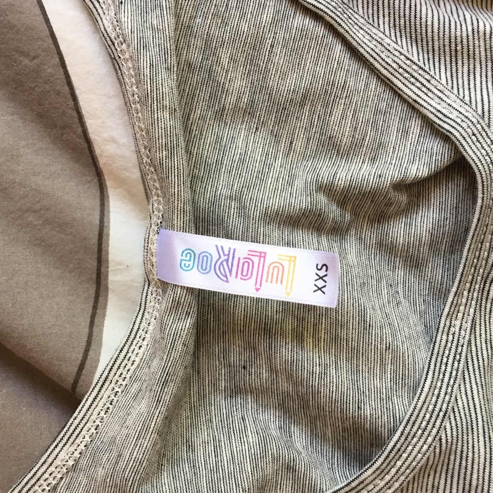 Lularoe tshrit