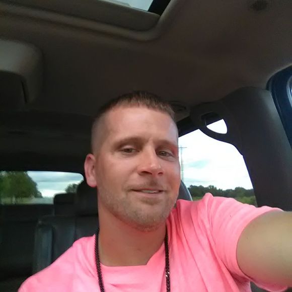 Meet your Posher, Josh - Picture 1 of 1