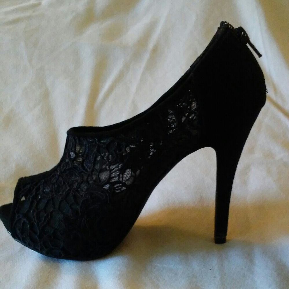Black Lacey Open-Toe Heels