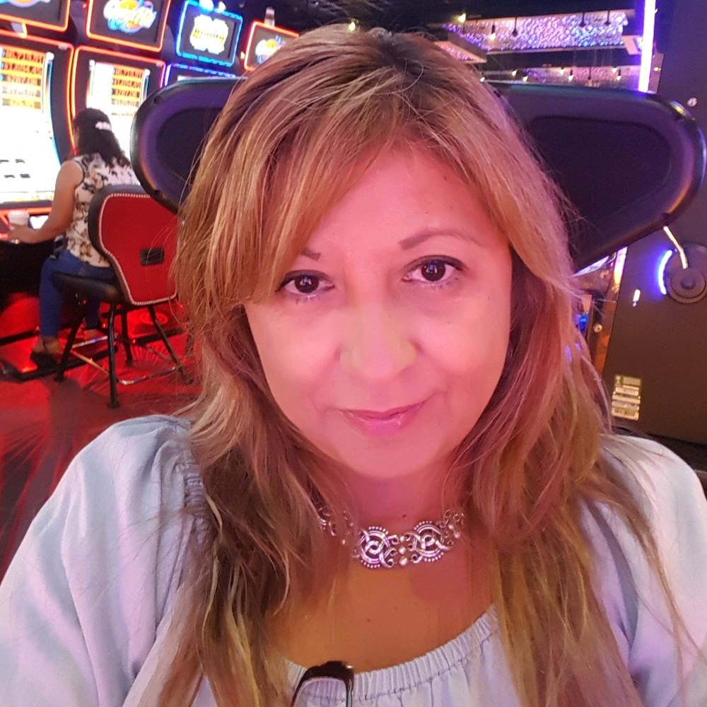 Meet your Posher, Ana