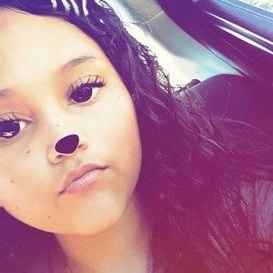 Meet your Posher, Miriam