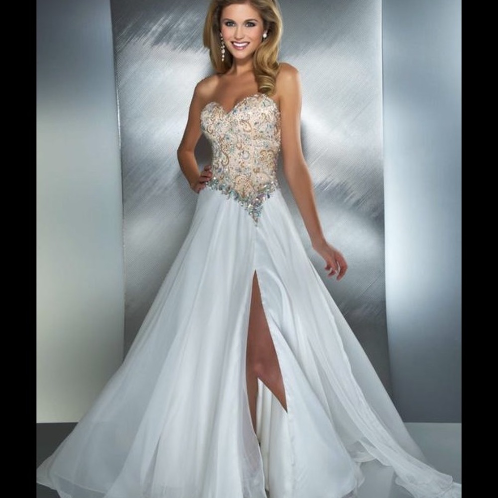 Mac Duggal White and Gold Formal Dress