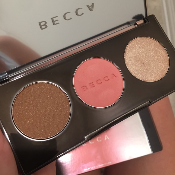 palette bronzer blush highlighter