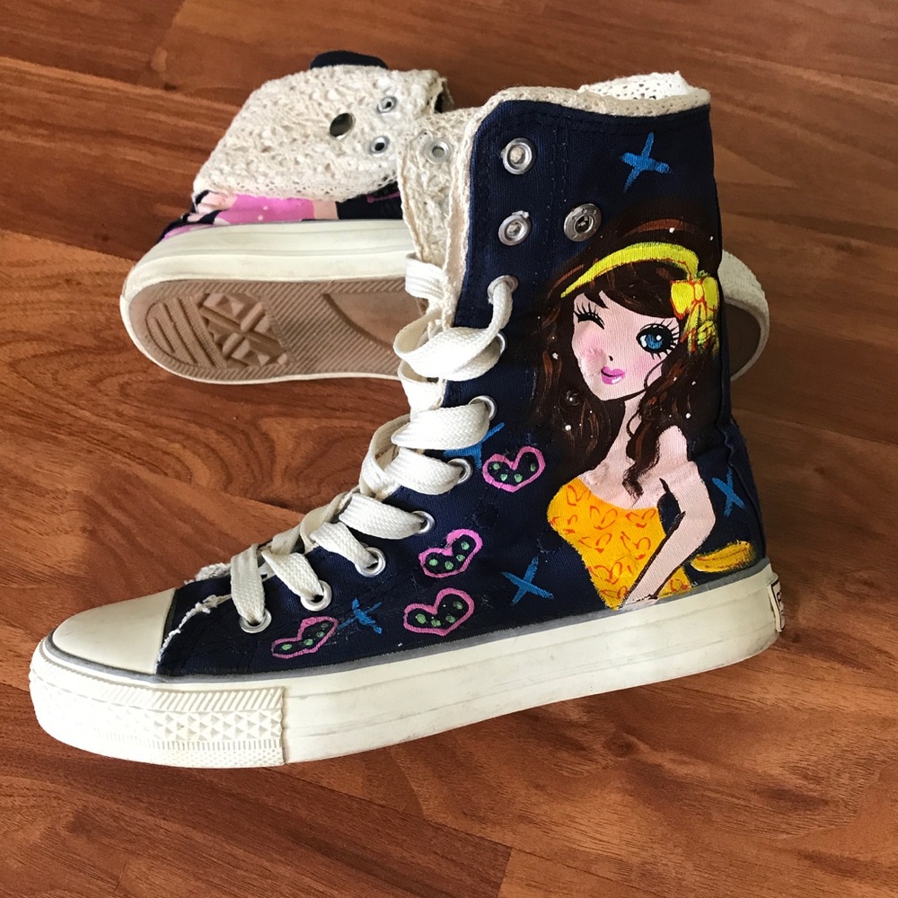DIY hand drawing shoes