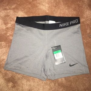 Women's Nike Pros