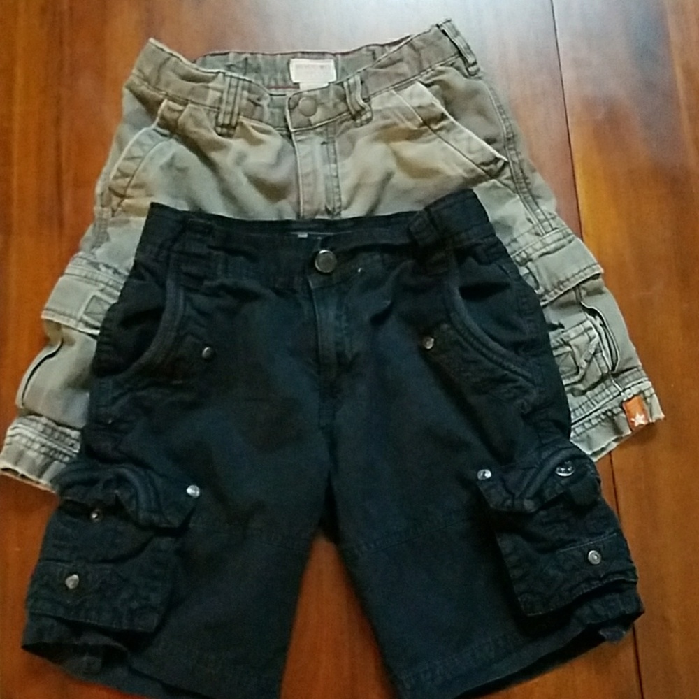🚨PRICE DROP🚨 Set of 2!!! Boy's Cargo Shorts