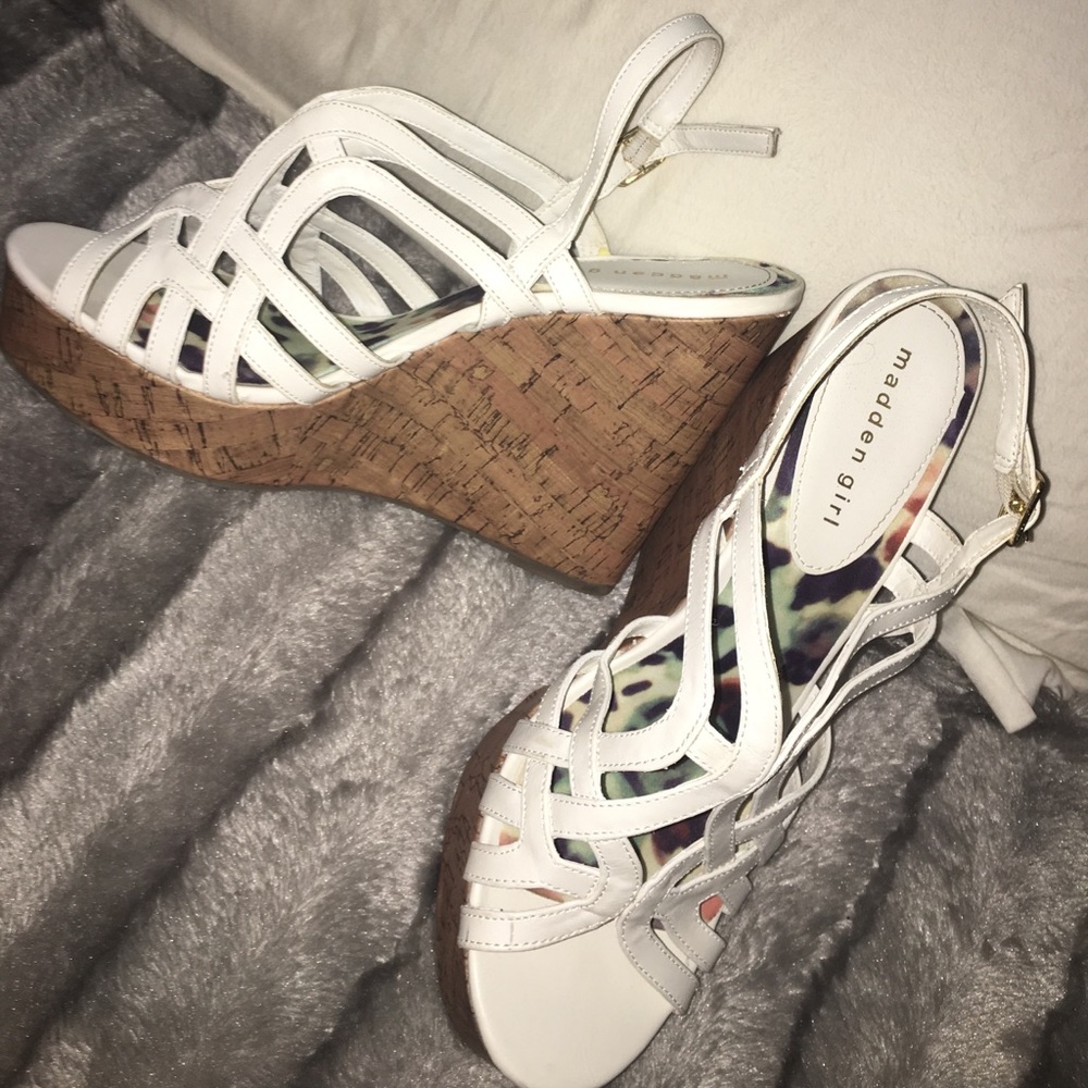 white wedges