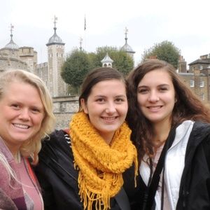 Meet your Posher, Lilly