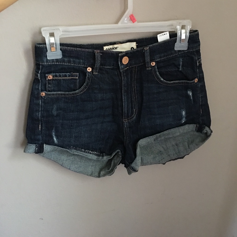 Mid rise denim shorts