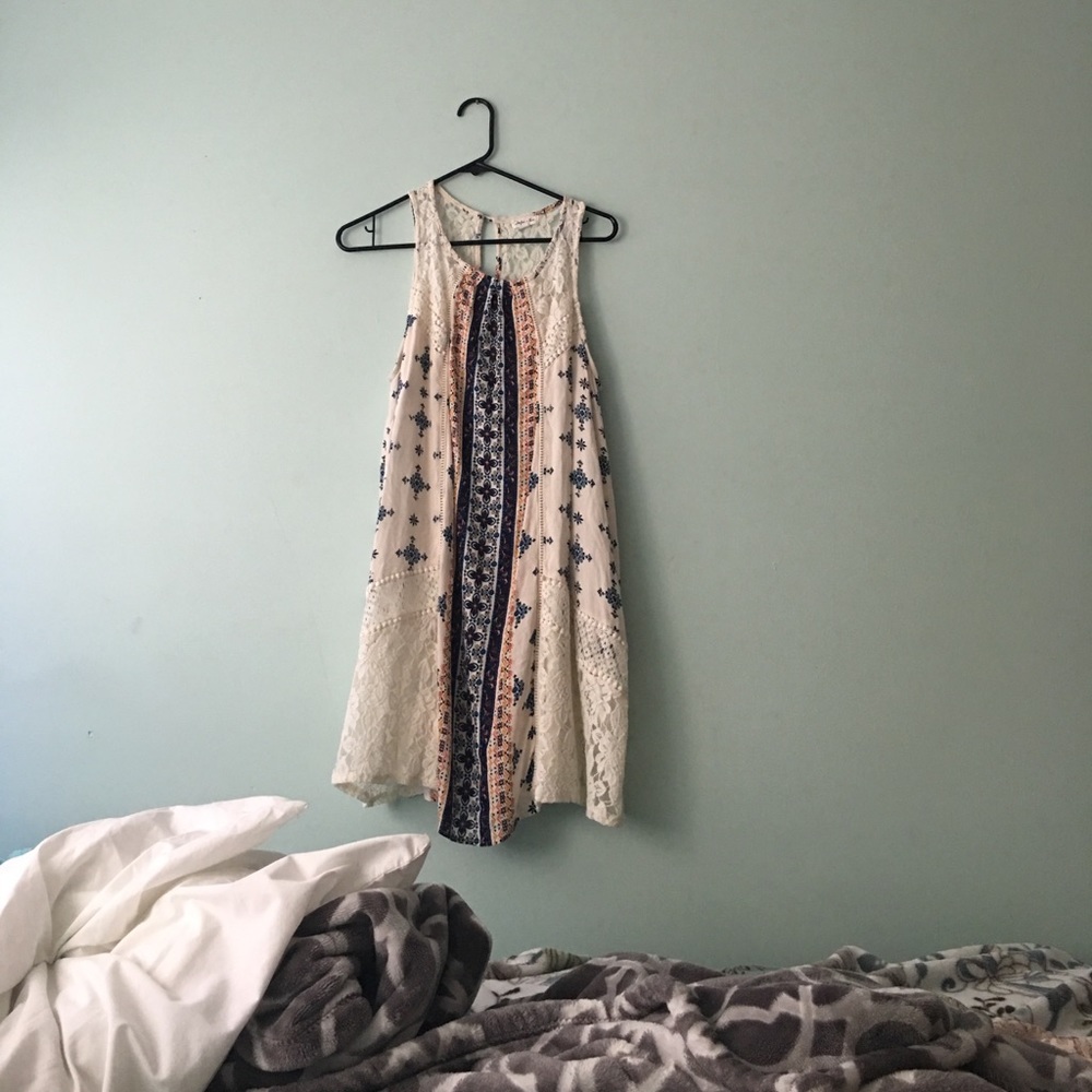 Lace and pattern print dress