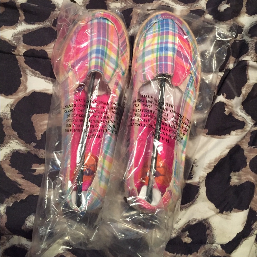 Rocketdog canvas shoe.
