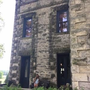 Meet your Posher, Maya