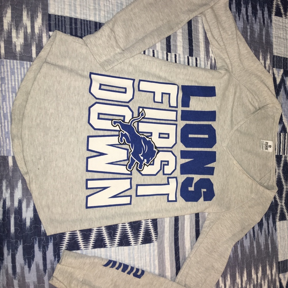 Detroit lions shirt