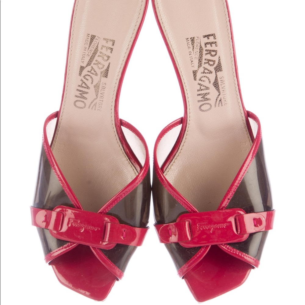 US Size 5.5 Authentic Salvatore Ferragamo Sandals