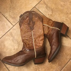 Ariat Crossfire Caliente Cowboy Boots