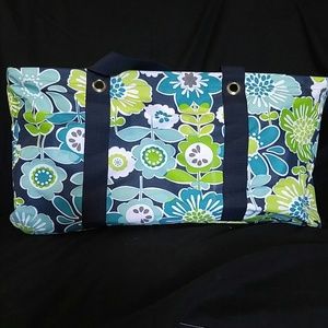 Large Utility Tote in Best Buds