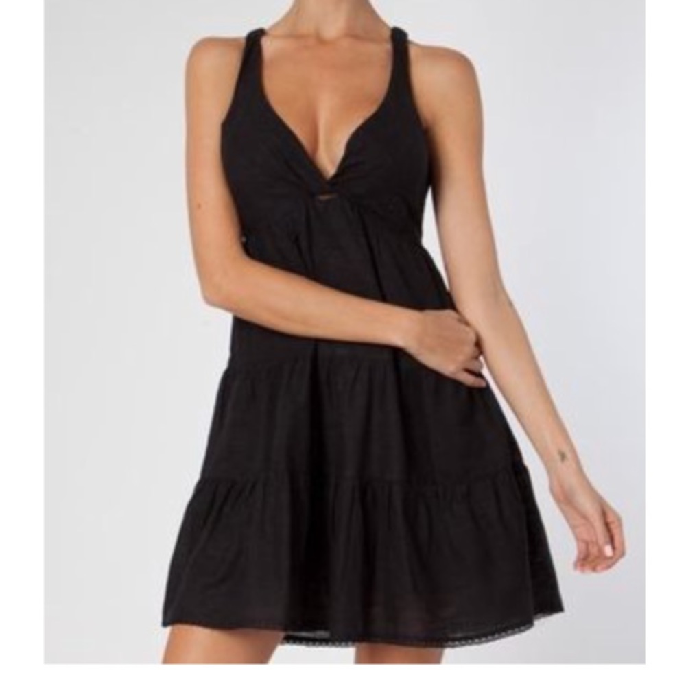 Like new Billabong black tiered dress
