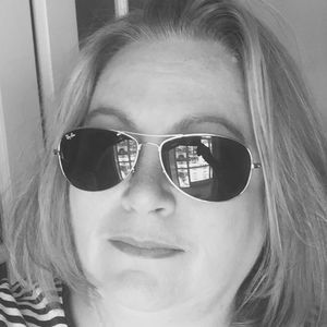 Meet your Posher, Lesa