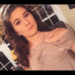 Meet your Posher, Maddy