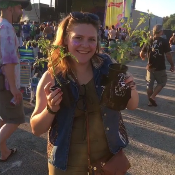 😊🌸☀️🌻Meet the posher🌻🌱☀️🌸 - Picture 2 of 5