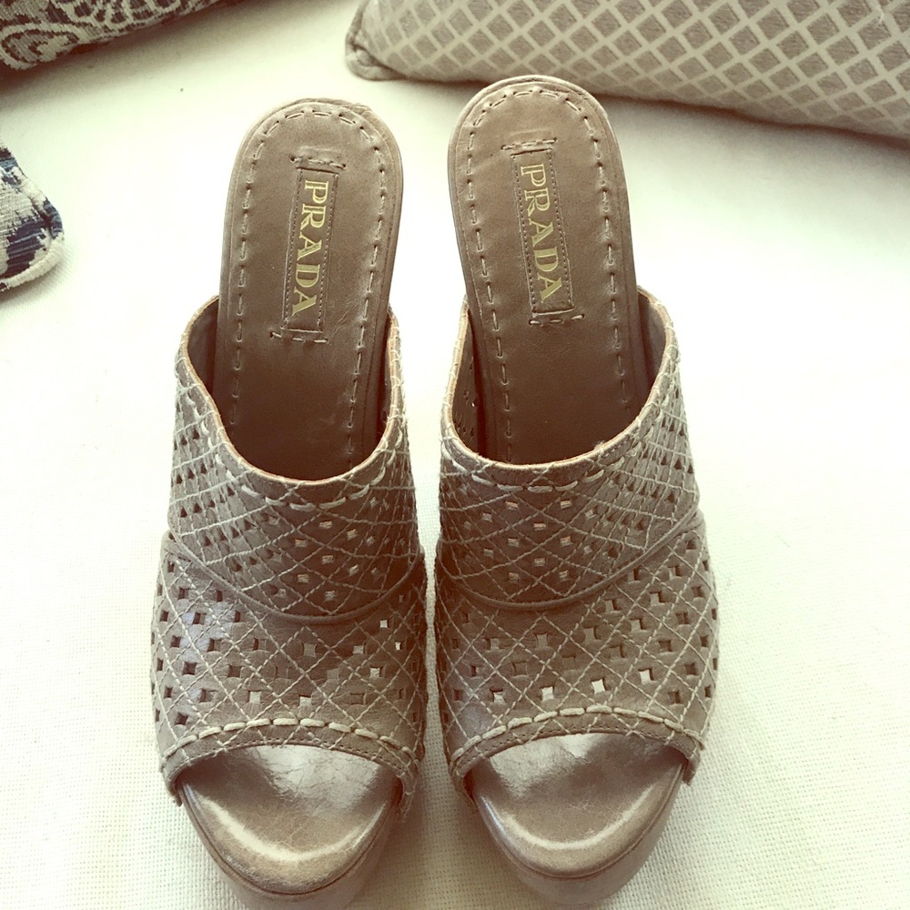 Prada heels beige. Barely worn