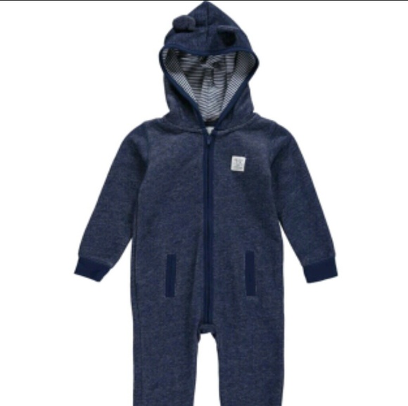 NWT Carter's - Picture 1 of 5