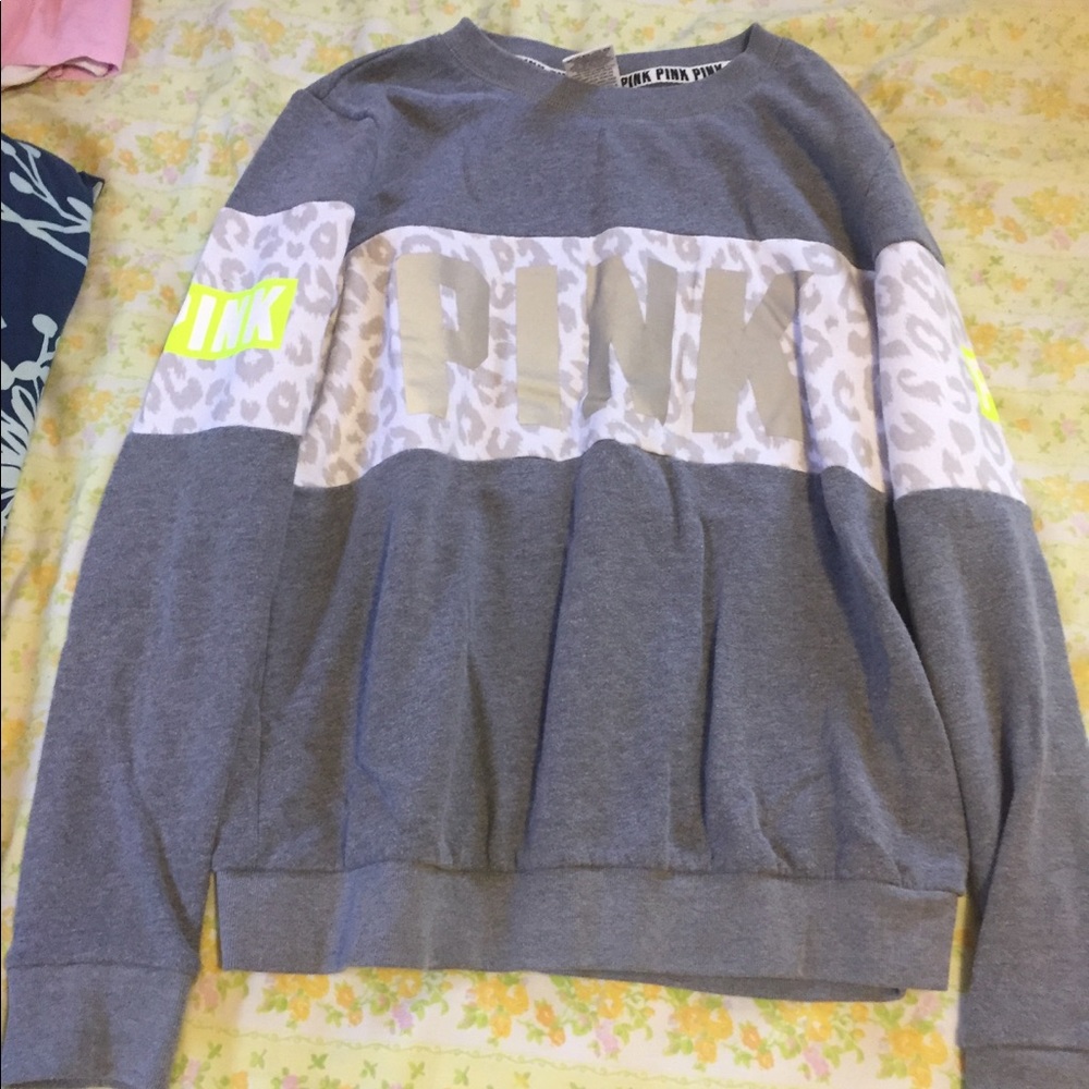VS Pink Pullover