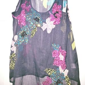 Women's sleeveless blouse