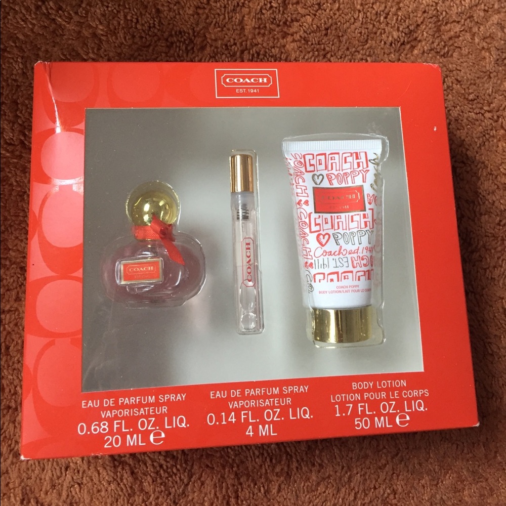 Coach spray and lotion set