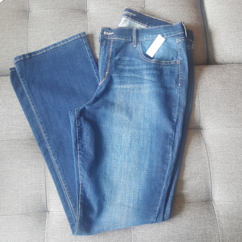 Curvy Fit Denim Jeans