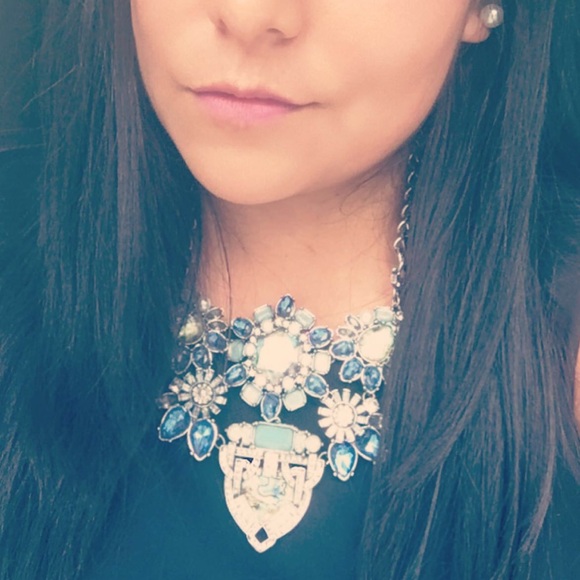 Blue opal statement Necklace - Picture 3 of 8