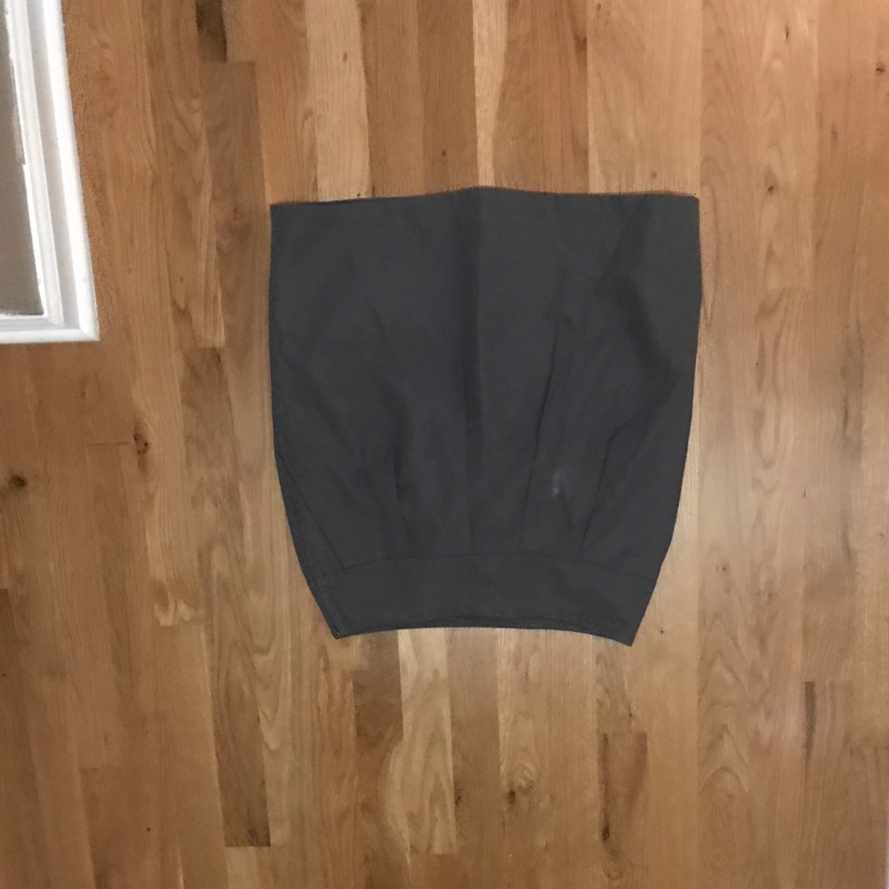 Gray pencil skirt