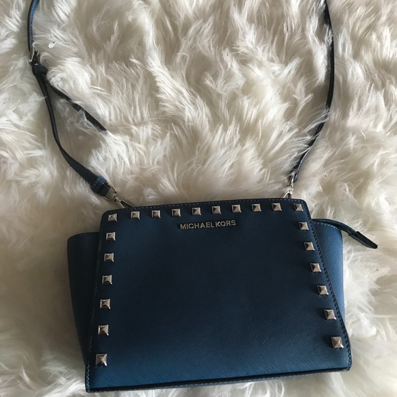 Michael Kors Handbags - Michael Kors Mini Selma