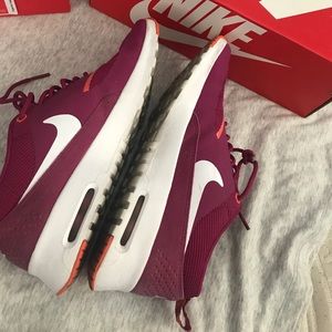 Nike Air Max Thea in Magenta