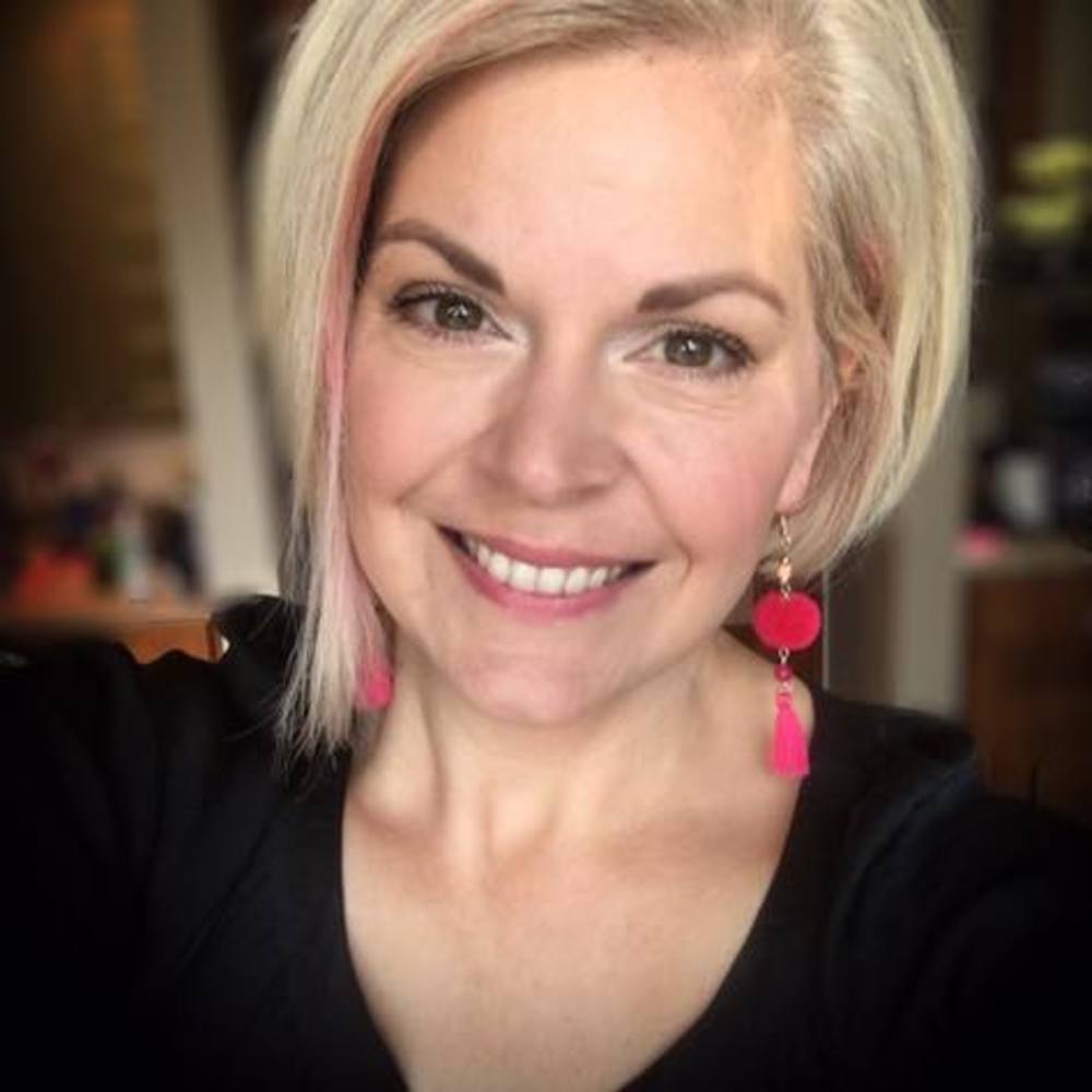 Meet your Posher, Laura