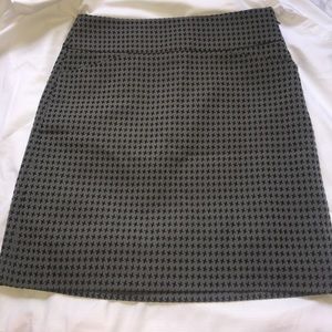 Excellent condition Loft Skirt Sz. 0
