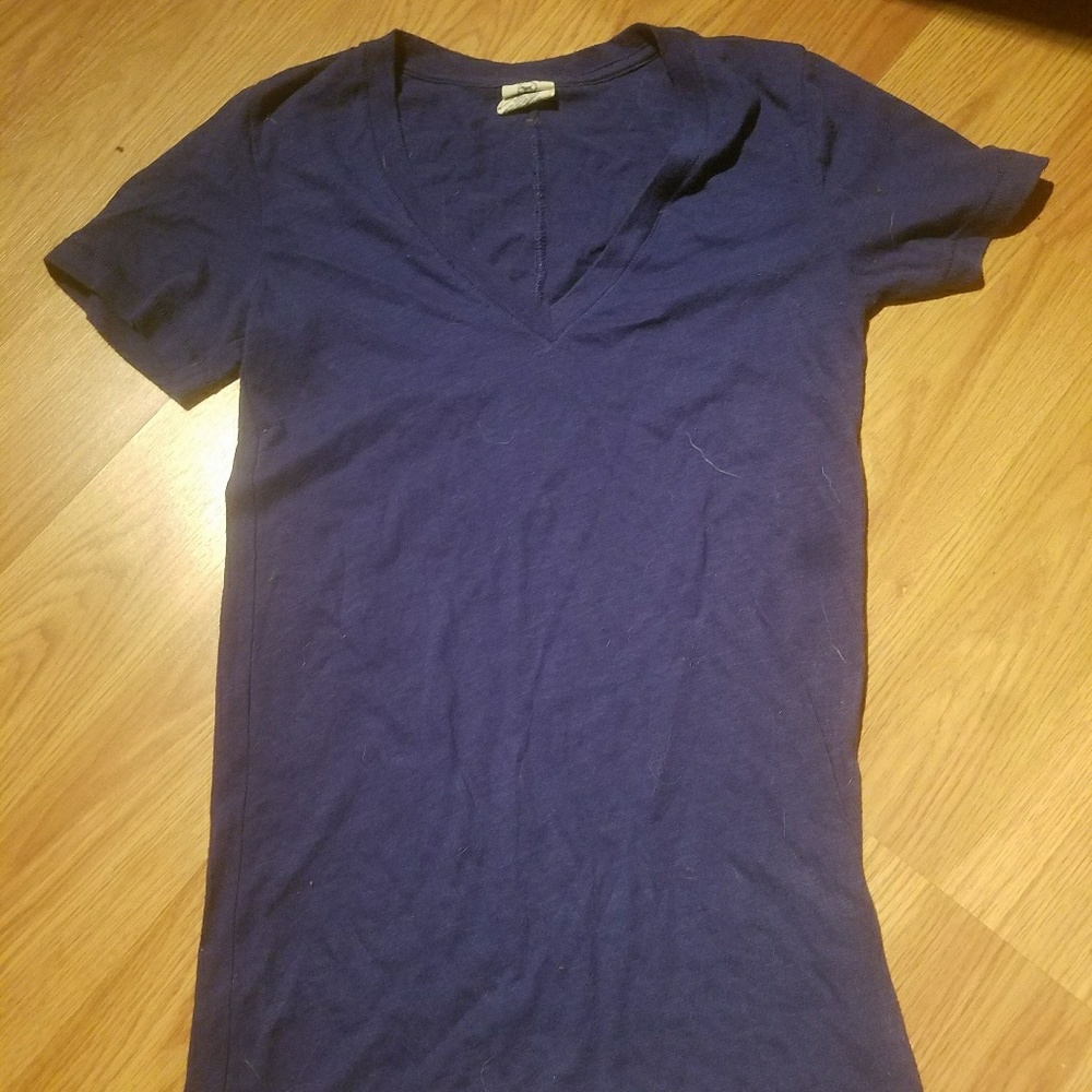 VS PINK vneck