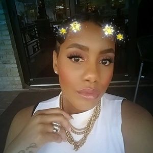 Meet your Posher, Eboni