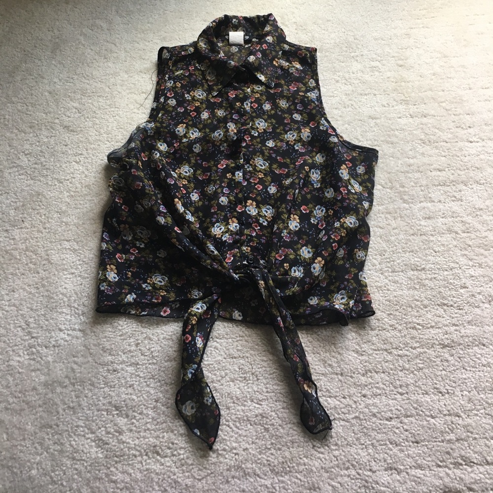 Front tie flowered tank