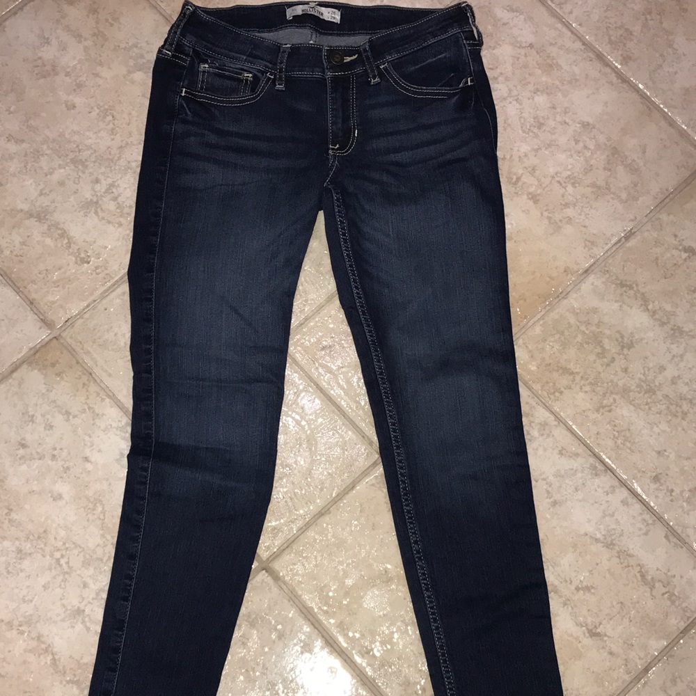 Medium to dark wash Hollister straight leg