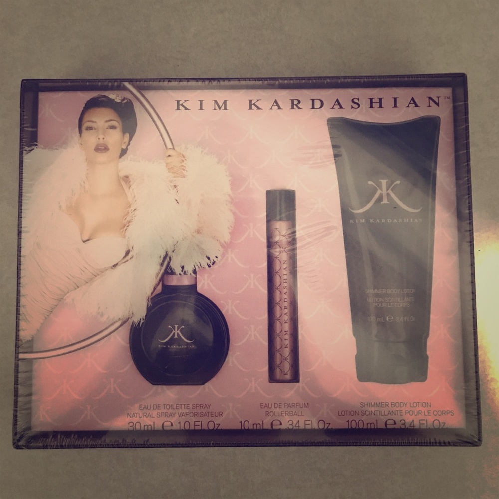 Kim Kardashian perfume set