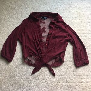 Front tie lace crop top