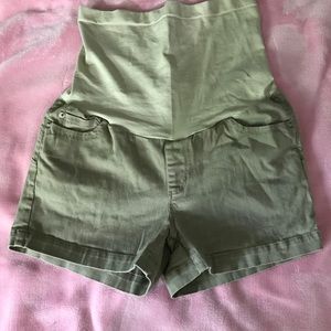 Maternity shorts