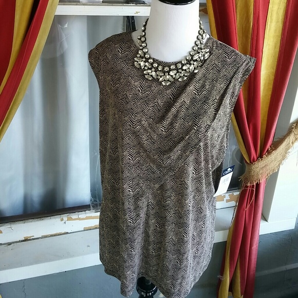 Chaps Tops - Champs black and tan sleeveless top