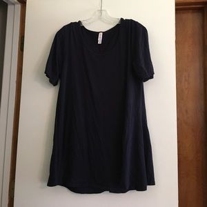 LuLaRoe Perfect Tee in Navy