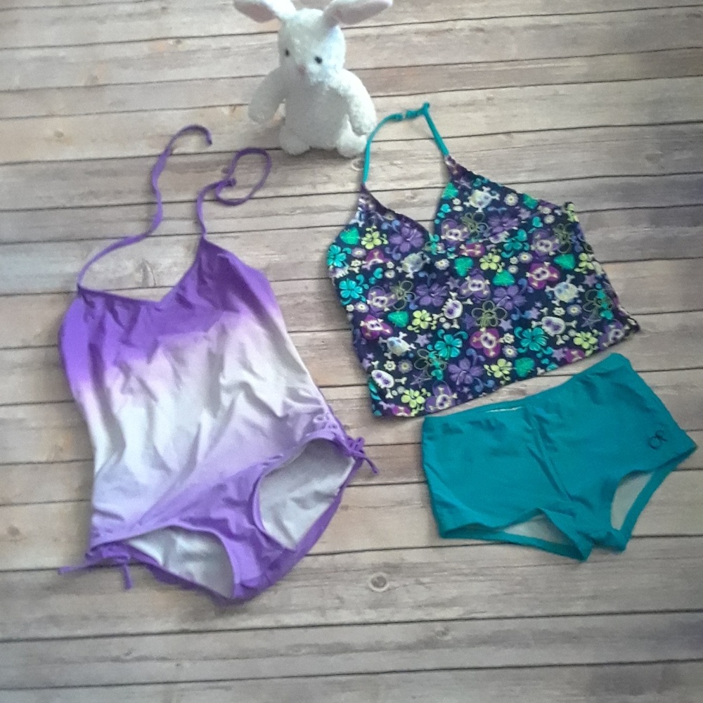 2 pack of girls size 10/12 swimsuits.