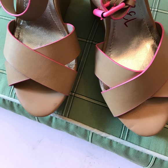 London Rebel Camel Tan Ankle Strap Wedge -S6 - Picture 2 of 7