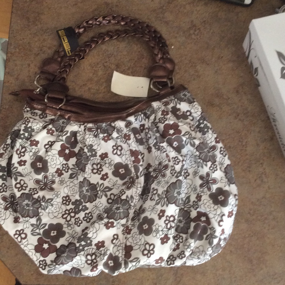 Brand new purse