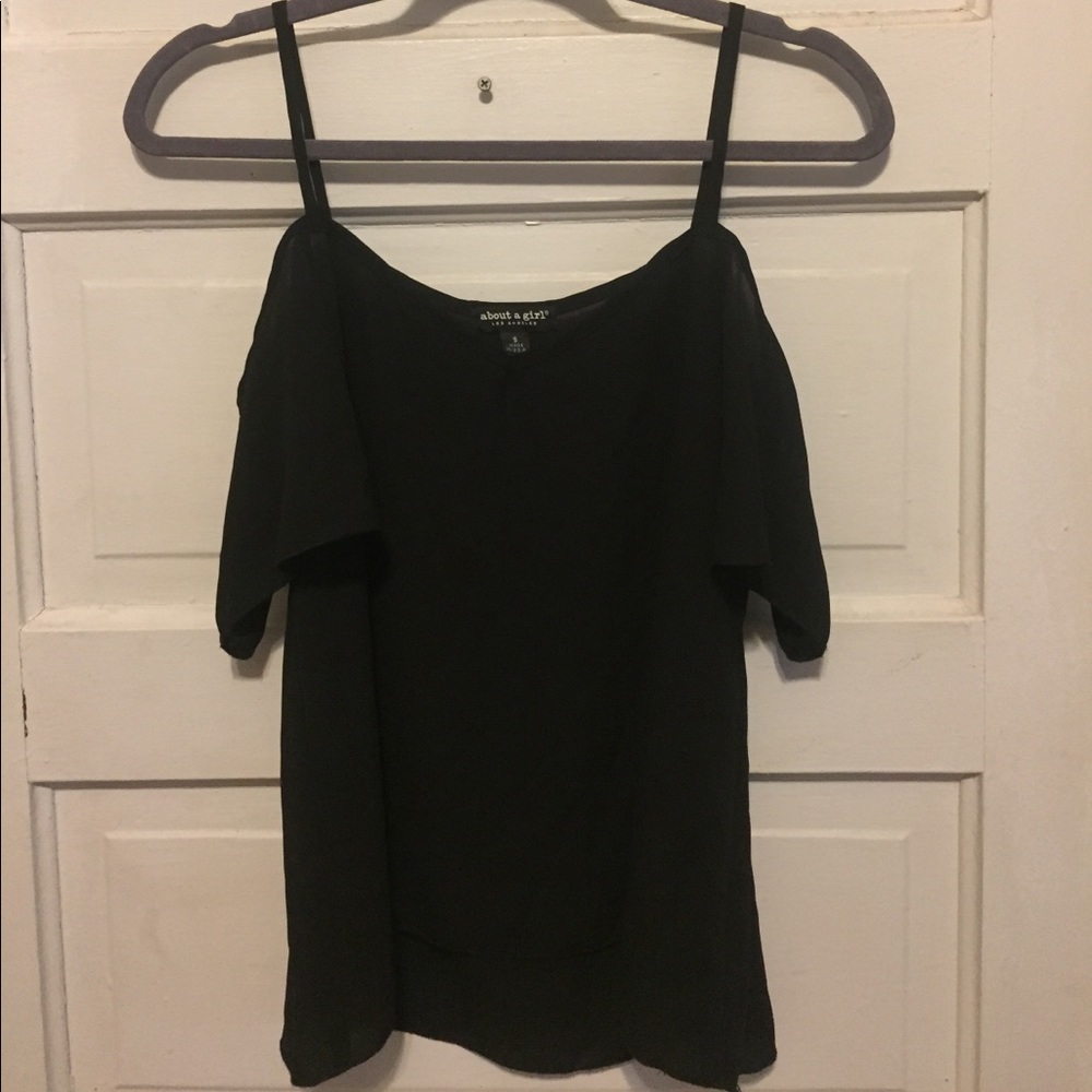 Black Dressy Tank top with Sleves Top !